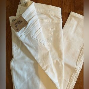 White Hollister skinny jeans